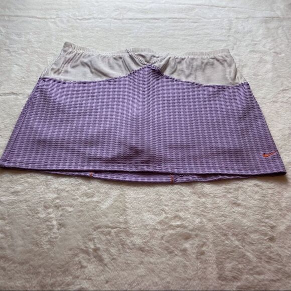 Nike Pants - Nike White and Violet Sport Skorts Size Medium